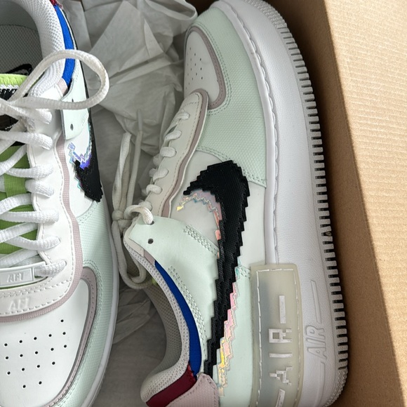 W AF1 Pixel - Picture 3 of 5